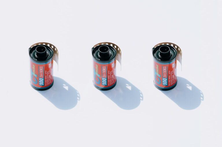 Photo Graphene battery