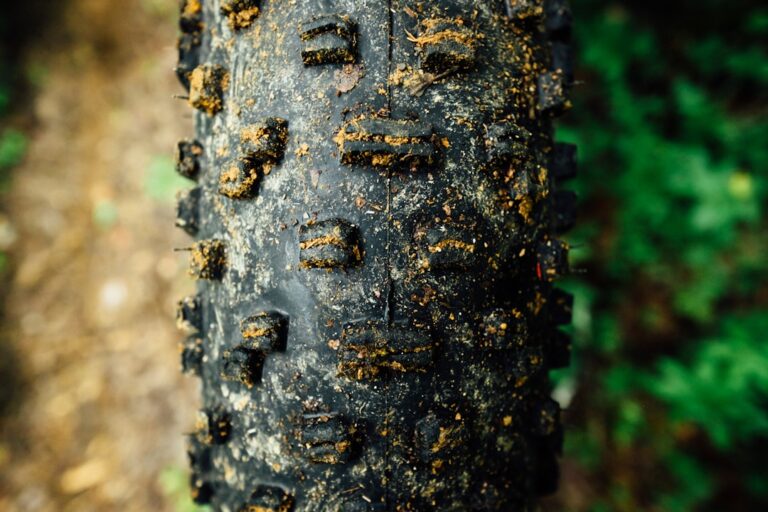 Photo Tubeless tires technology